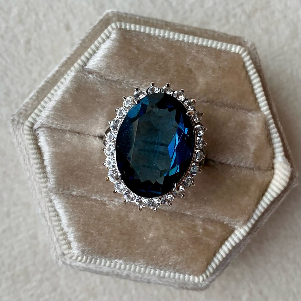 4.00 CT Genuine Sapphire Diamond Halo Crown Ring - Picture 7 of 14